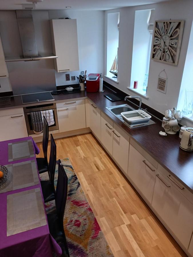 Bodlondeb Castle Bed & Breakfast { Central Llandudno} Luaran gambar
