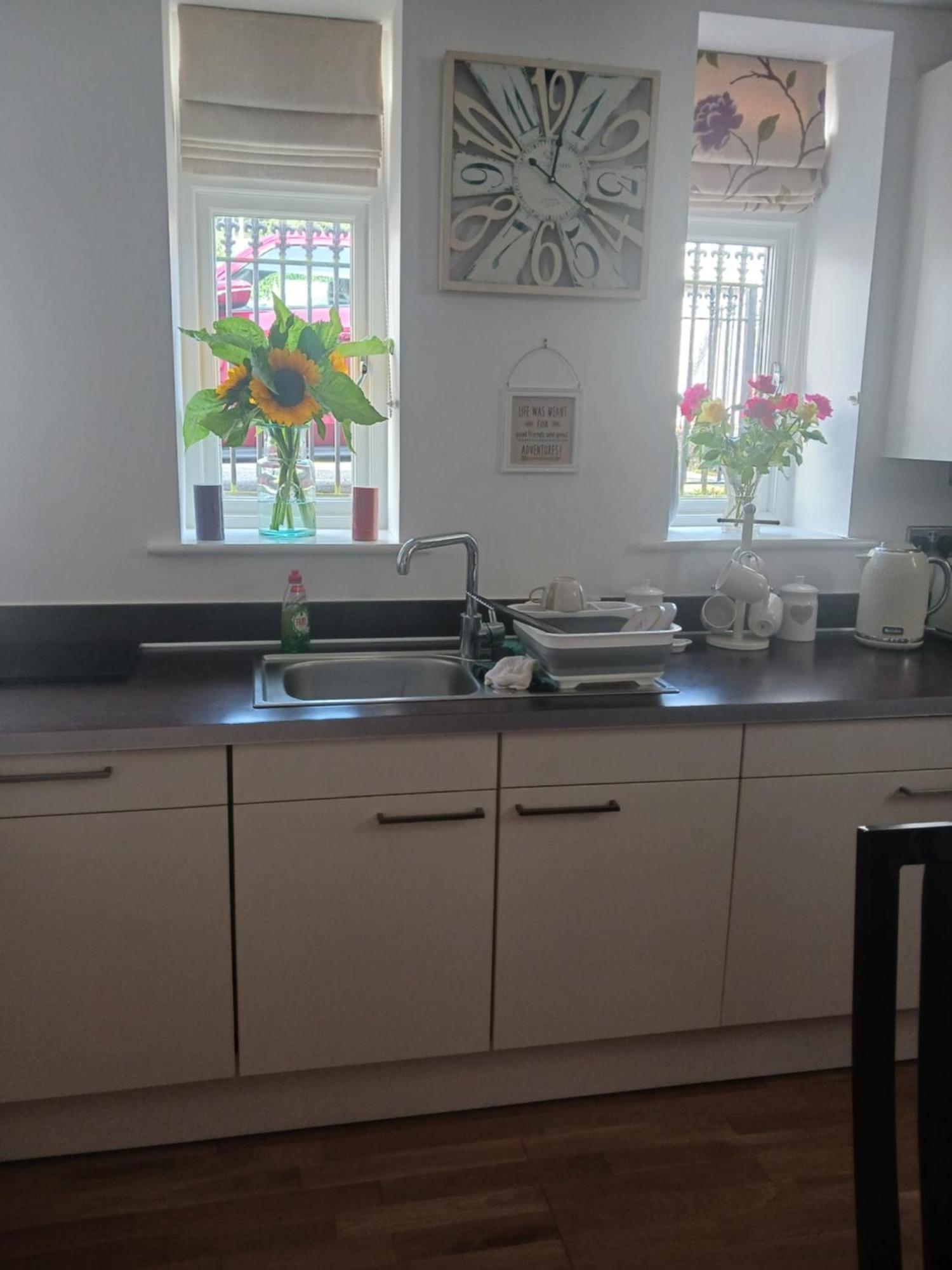 Bodlondeb Castle Bed & Breakfast { Central Llandudno} Luaran gambar